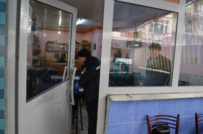 Hırsızlardan Yoğun Mesai