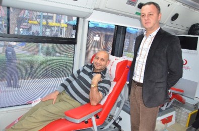 Kızılay'da Kan Stokları Eridi