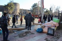 SÜLEYMAN NAZIF - Sur'da 'Göç' Sürüyor