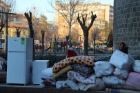 SÜLEYMAN NAZIF - Sur'dan 'Kaçış' Devam Ediyor