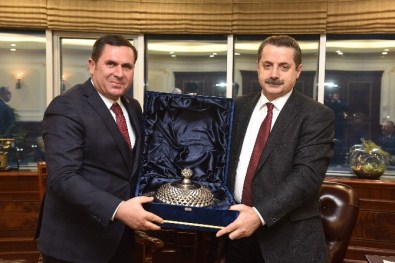 Tiryakioğlu, Bakan Çelik'le Görüştü