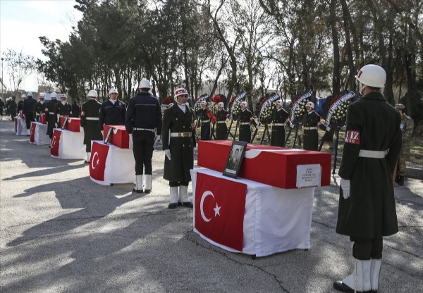 Diyarbakır şehitlerine veda