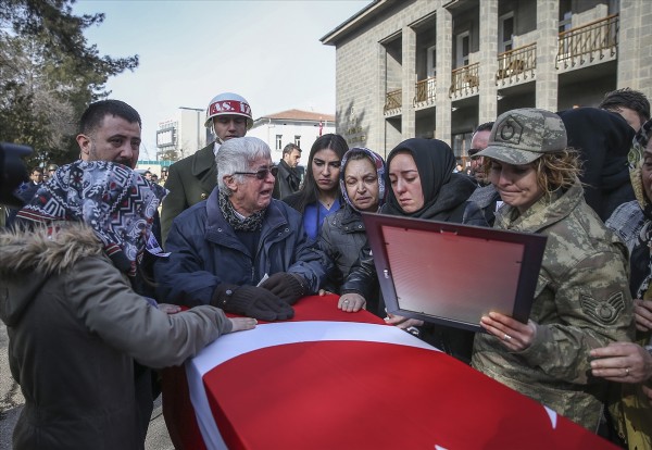 Diyarbakır şehitlerine veda