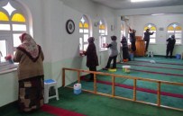 SOSYAL PROJE - Camilerden Sonra Kur'an Kursları Da Temizleniyor