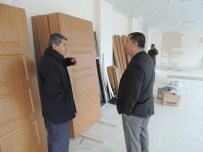 SİNEMA SALONU - Kaymakam Beyaz, Yapımı Devam Eden Sosyal Yaşam Merkezini Denetledi