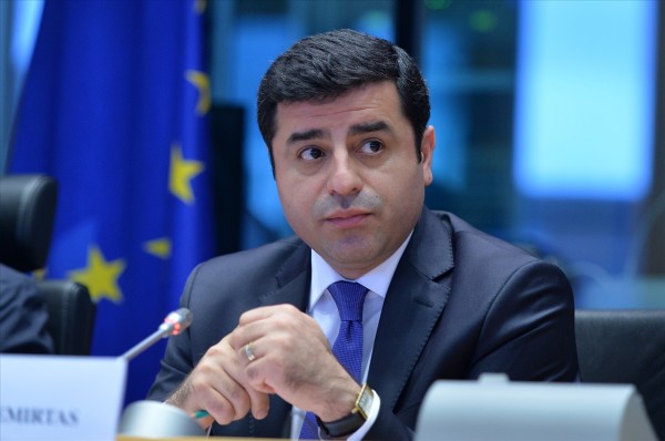 Demirtaş Türkiye'yi şikayet etmeye devam ediyor