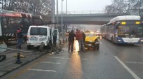 Başkent'te Polis Aracı Kaza Yaptı