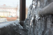 OFF ROAD - Erzurum'da Şadırvanlar Buz Tuttu