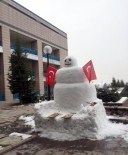 KAR TOPU - Güneydoğu Gazilerinden Dev Kardan Adam