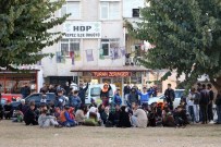 HDP'nin İzinsiz Çadırına Polis Engeli