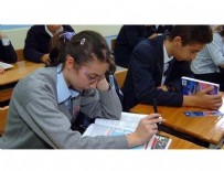 Liselerde bütün ders kitapları incelenecek