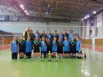 Nevşehir'de Küçük Kızlar Voleybol Kulüp Maçları Tamamlandı