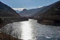 HARŞİT ÇAYI - Gümüşhane'de Aşırı Soğuklar Barajları Dondurdu