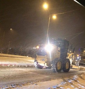 Kırklareli'nde Kar Yağışı Ulaşımı Olumsuz Etkiledi