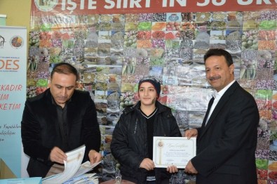 Kursiyerlere Sertifika Dağıtıldı