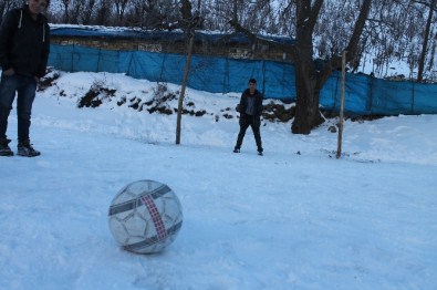 -25 Derecede Futbol Aşkı