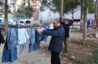 Kızıltepe'de Askıda Elbise Kampanyası Başlatıldı