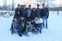 Futbol Aşkı Engel Tanımıyor