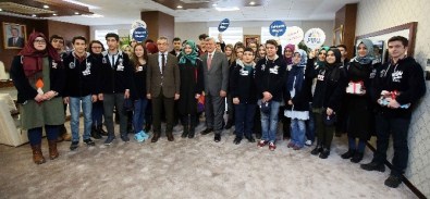 Başkan Karaosmanoğlu, 'Gençlerimizin Yeteneklerini Keşfetmeliyiz'