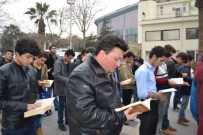LİSELİ ÖĞRENCİ - Ülkü Ocakları Sokak Ortasında Kitap Okudu