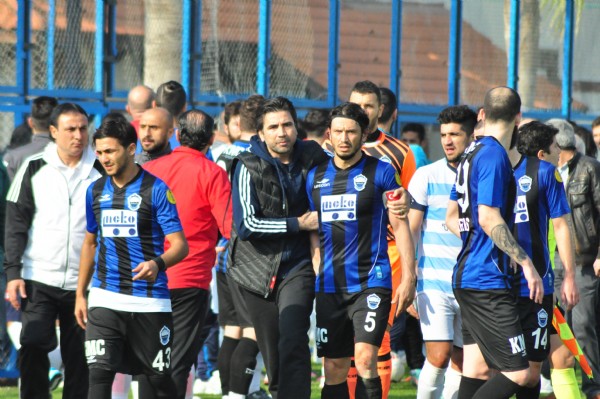 Adana Demir - Kayseri Erciyes maçında kavga!