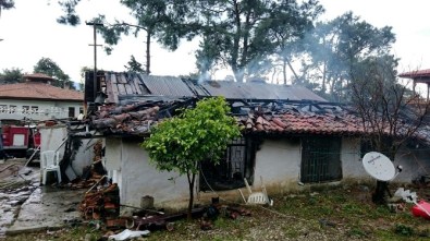 Akyaka'da Ev Yangını