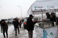 ORTA DOĞU TEKNIK ÜNIVERSITESI - Çankaya'dan Öğrencilere Sıcacık İkram