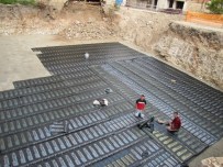 HASARLI BİNA - Hisarcık'ta Yeni PTT Binasının Yapımına Başladı
