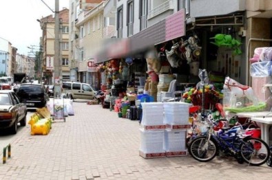 Karacabey'de 'Kaldırım İşgali' Ne Ceza Geliyor