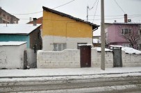 MUSTAFA AKSOY - Karbonmonoksit Gazından Zehirlenen Baba İle Oğlu Öldü