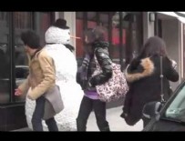 KARDAN ADAM - Kardan adam şakası Türk kızına yapılırsa!