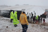 Kırşehir'deki Trafik Kazasında 9 Kişi Öldü 26 Kişi Yaralandı