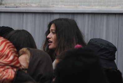 Oyuncu Berrak Tüzünataç'ın Acı Günü