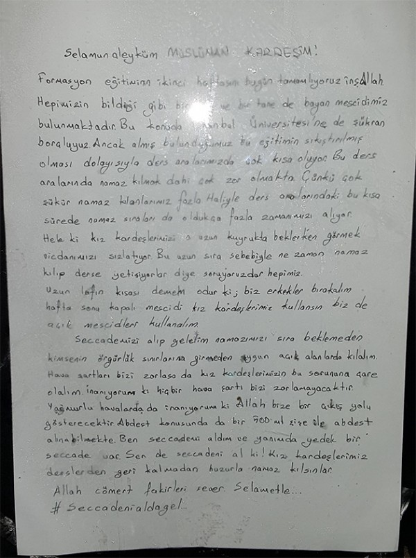 İstanbul Üniversitesi'nde insanlık dersi