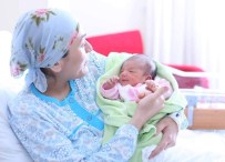 BEBEK BAKIMI - Aydın'da 2015'Te 4408 Bebek Hayata Merhaba Dedi