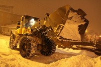 KAR TEMİZLİĞİ - Bingöl'de Karla Mücadele Sürüyor