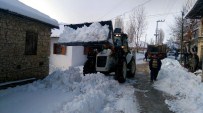 İŞ MAKİNASI - Büyükşehir'in 'Kar Timleri' Mesaiye Başladı