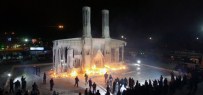 MEHMET KAVUKÇU - Büyükşehir Ve A.Ü.'Den 'Çifte Minareler; Buz Ve Ateş' Sanat Etkinliği