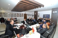 CHP'li Meclis Üyelerinden Başaranhıncal'a Kutlama Ziyareti