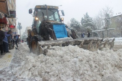 Elazığ'da Kar Nedeniyle 315 Köy Yolu Kapandı
