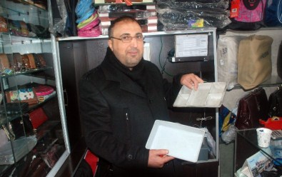 Kurşunlar Arasında Ekmek Parası Telaşı