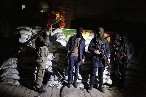 Selahattin Demirtaş'tan hendek kazanlara övgü