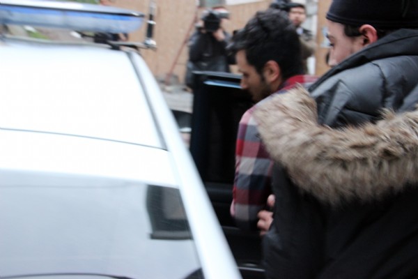 Beyoğlu'nda polise silahlı saldırı
