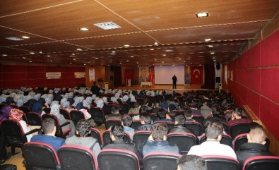 Abdurrahman Dilipak, Ümraniye'de Öğrencilerle Buluştu