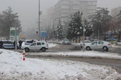 Diyarbakır'da Sis Hayatı Olumsuz Etkiledi