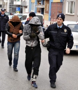 Eskişehir'de Hırsızlık Yapan 5 Arkadaş Yakalandı