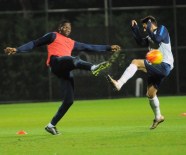 BUNDESLIGA - Kasımpaşa, Hazırlıklarını Antalya'da Sürdürüyor