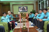 Şampiyonlardan Başkan Çerçi'ye Ziyaret