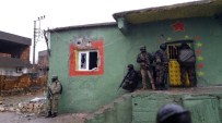 BAHOZ - Silopi'de PKK'nın Sözde Gençlik Merkezine Operasyon