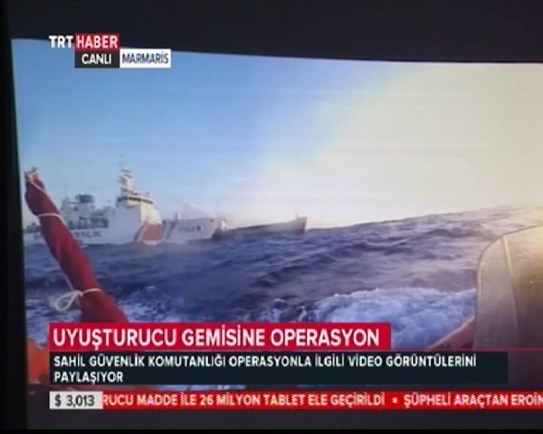 Uyuşturucu gemisine operasyon anı